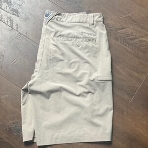 Columbia Sportswear Men's PFG Grander Marlin II Offshore Fishing Shorts 8 In